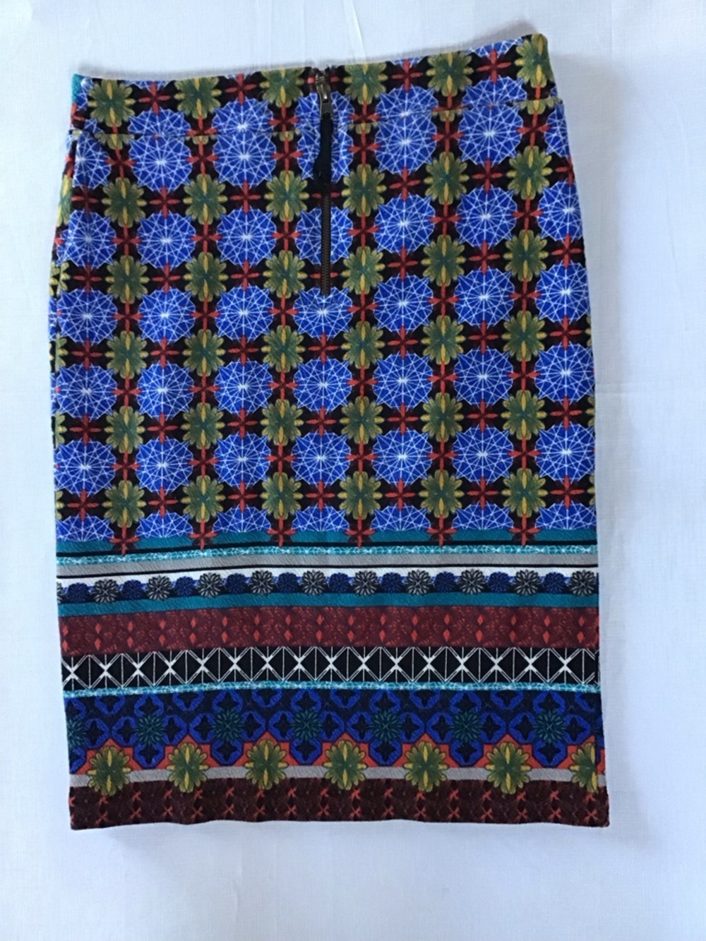 Anthropologie  Maeve women Blue  Patterned Pencil Skirt size M - Picture 4 of 8